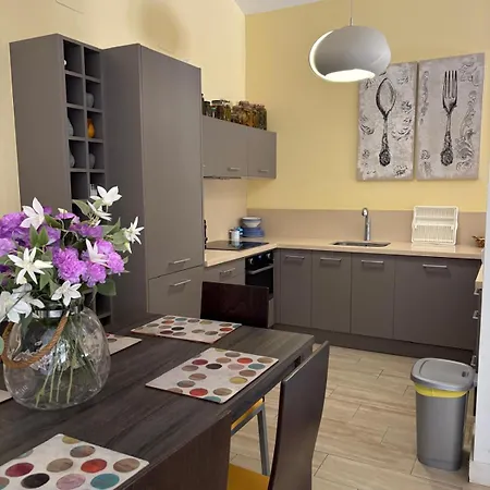 Castillitos En El Aire En Lo Alto Del Montgo-denia-piscina Villa *