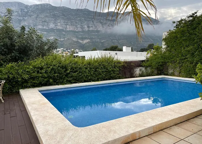 Castillitos En El Aire En Lo Alto Del Montgo-denia-piscina Villa Denia