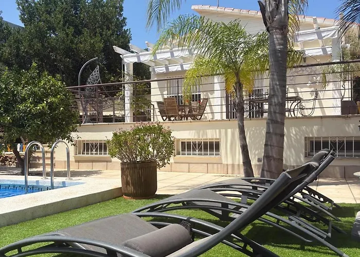 Castillitos En El Aire En Lo Alto Del Montgo-denia-piscina